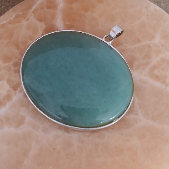 Silver Tone Stone Oval Pendant - Picture 5 of 5